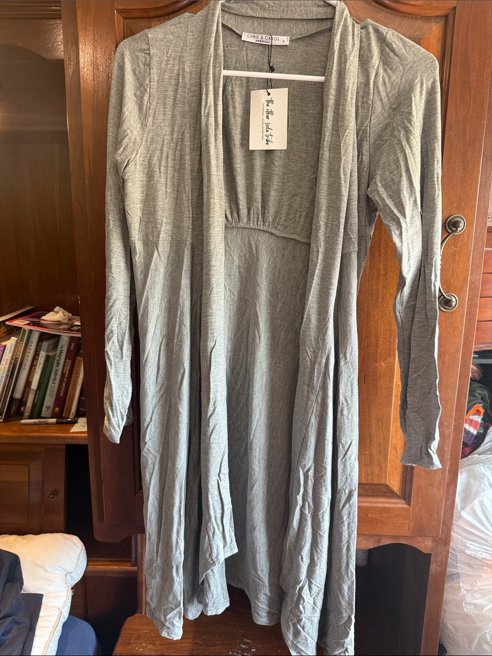 Chris & Carol Light Gray Open-Front Long Sleeve Dress Cardigan